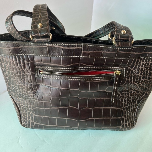 Dooney & Bourke NWOT Croc embossed leather shoulder bag - Picture 3 of 7